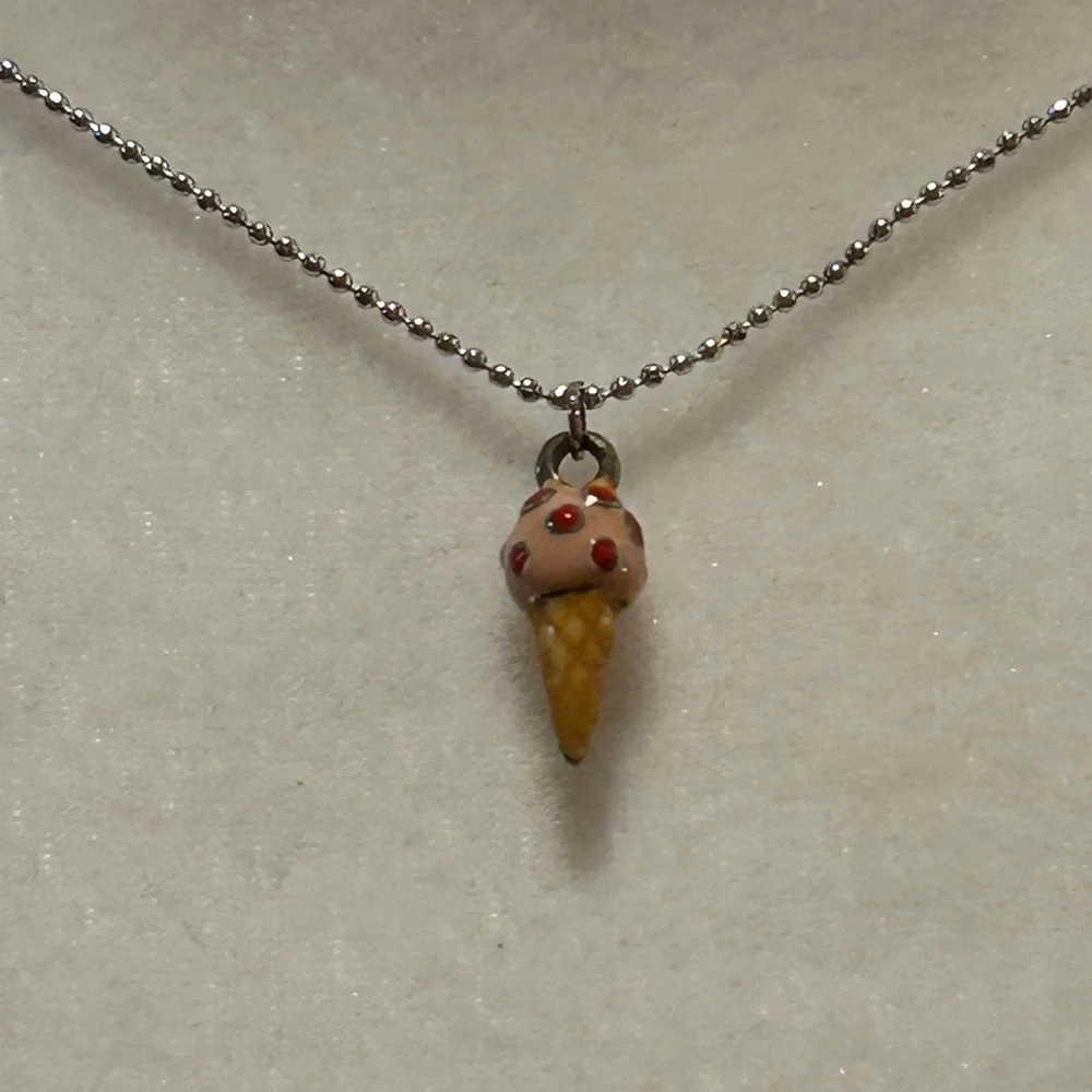 Cookie Lee charming necklace